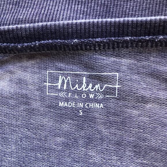 Miken Flow Create Your Own Magic Sweatshirt Gray Long Sleeve Women's Size small - Picture 6 of 8